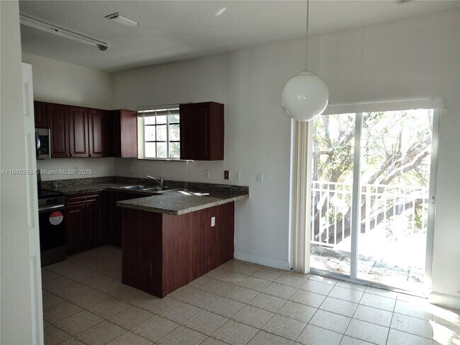 Foto del edificio - 364 NE 25th Pl