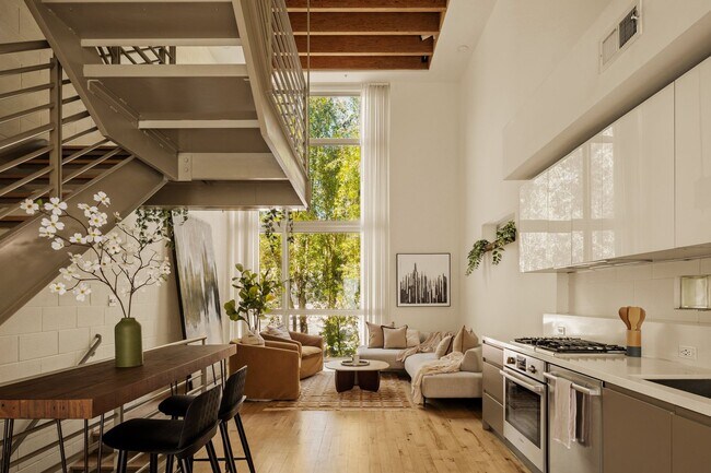 Building Photo - 3450 Cahuenga Blvd W