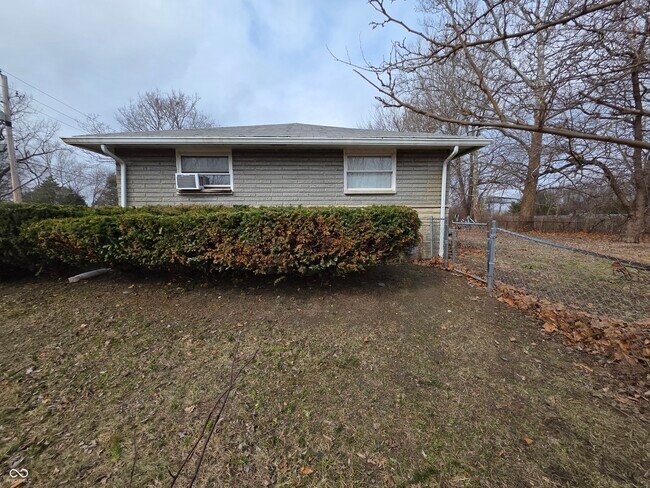 Foto del edificio - 10166 Southeastern Ave