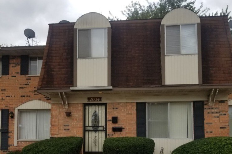 Primary Photo - 2034 Lioncrest Dr