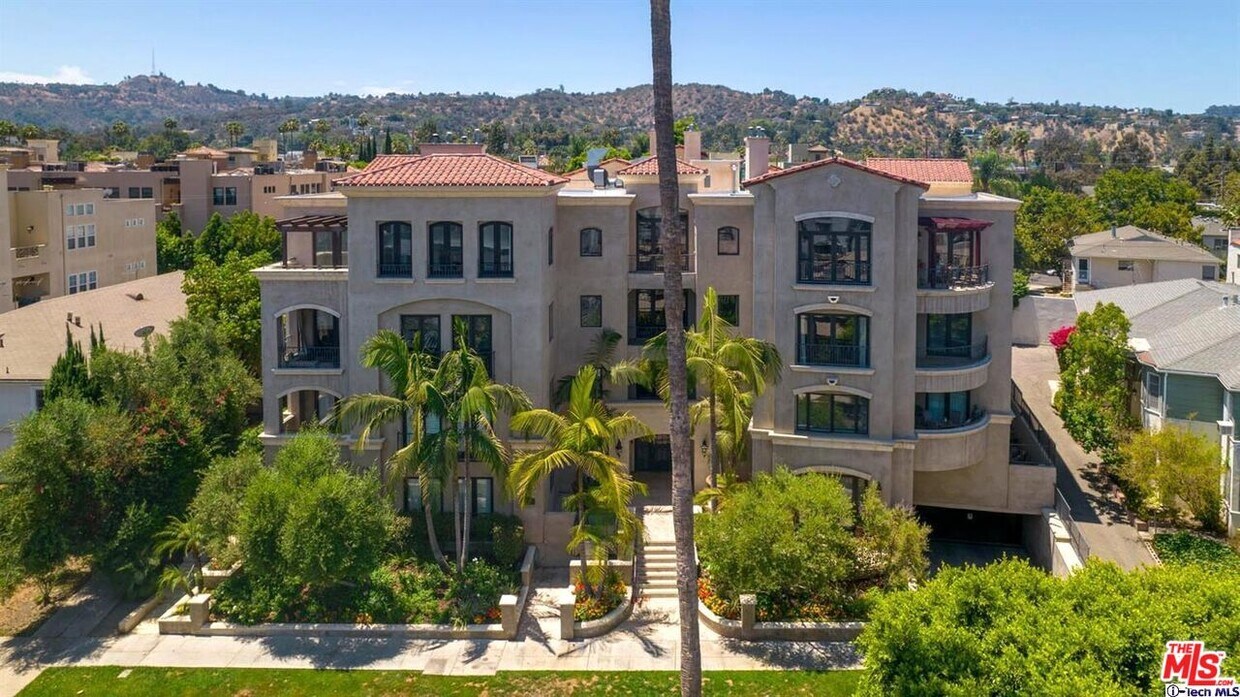 12050 Guerin St Unit 201, Los Angeles, CA 91604 Room for Rent in Los