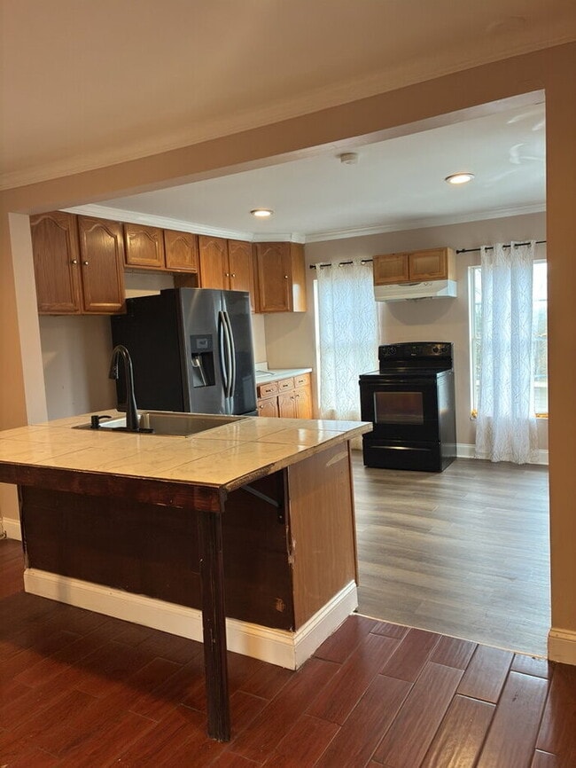 Building Photo - "Spacious 5-Bedroom Haven with 3 Baths and 3100 Sq Ft of Comfort in Easley!"