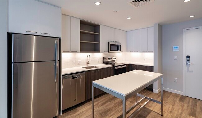 Foto del edificio - 50 Rogers St