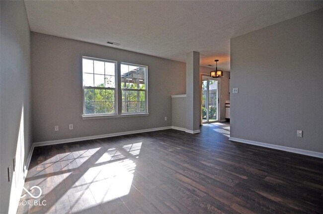 Building Photo - 2014 Tourmaline Dr