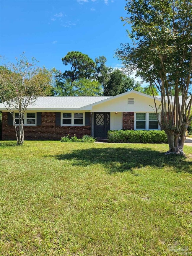 Building Photo - 5560 Hibiscus Rd