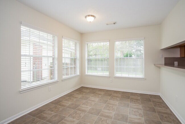 Foto del edificio - 4427 W Thunderwood Cir