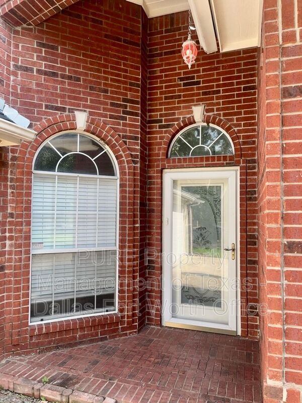 Building Photo - 3507 Blue Forest Dr