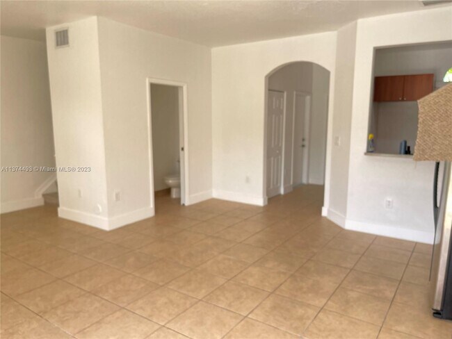Foto del edificio - 4913 SW 135th Ave