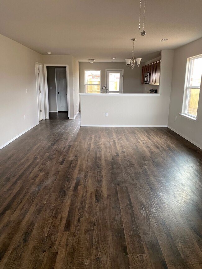 Foto del edificio - 3 Bedroom House in Bentonville for Rent! *...
