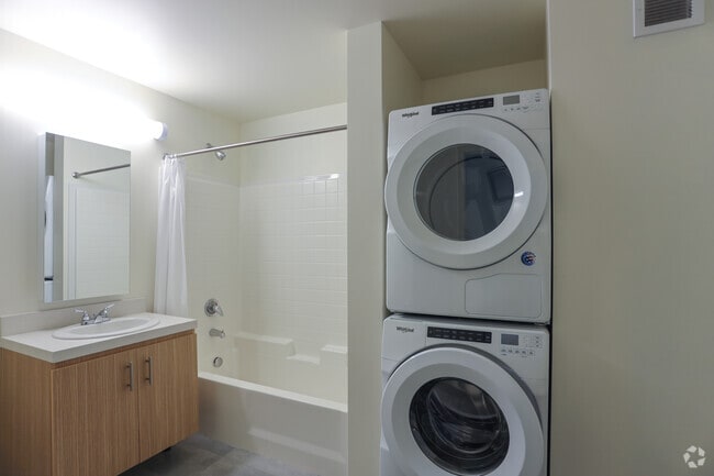 2HAB, 2BA-1171 ft² - Lumina Hollywood