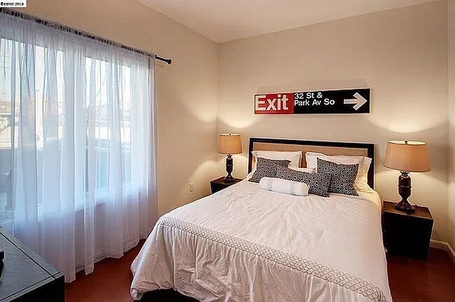 Foto del edificio - 4893 Shattuck Ave