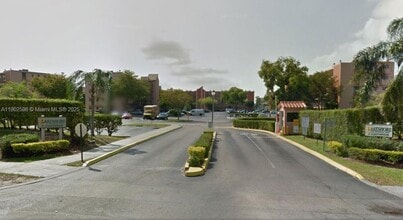 Building Photo - 8750 N Sherman Cir