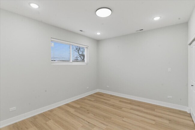 Foto del edificio - 6222 S King Dr