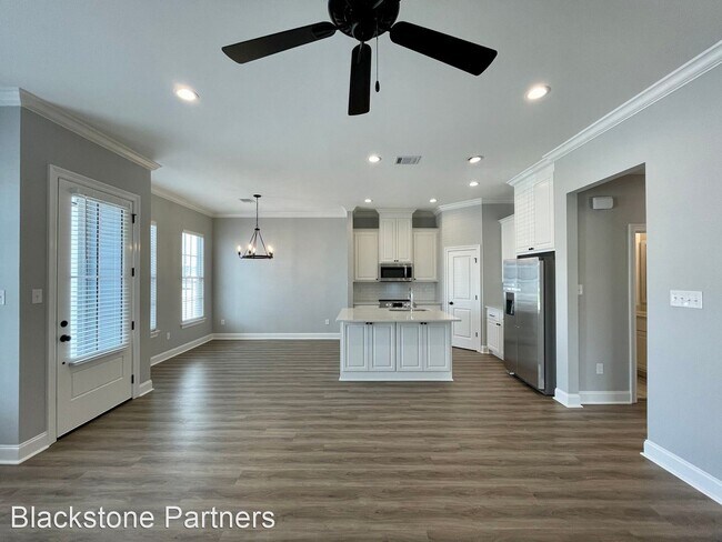 Building Photo - 3 br, 2 bath House - 1262 Haymarket St