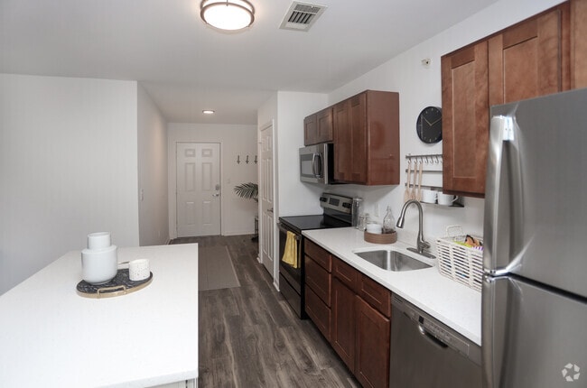 Interior Photo - Muncie Varsity House
