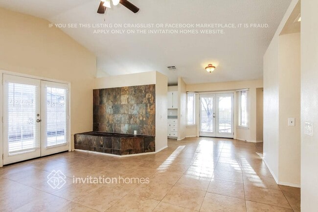 Building Photo - 3317 W Potter Dr