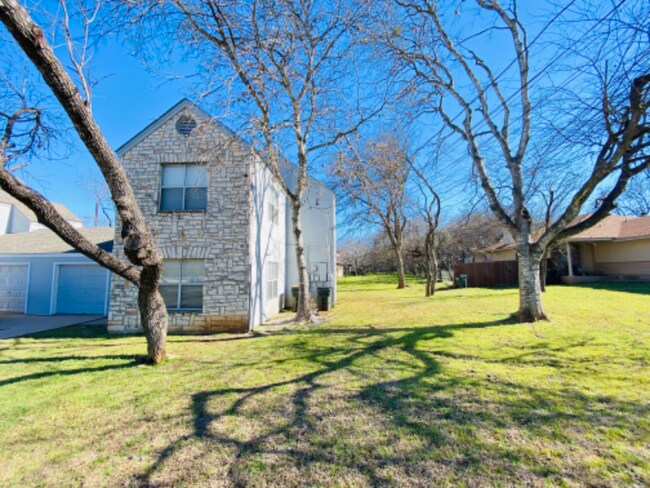 Building Photo - 103 Hughson Ct