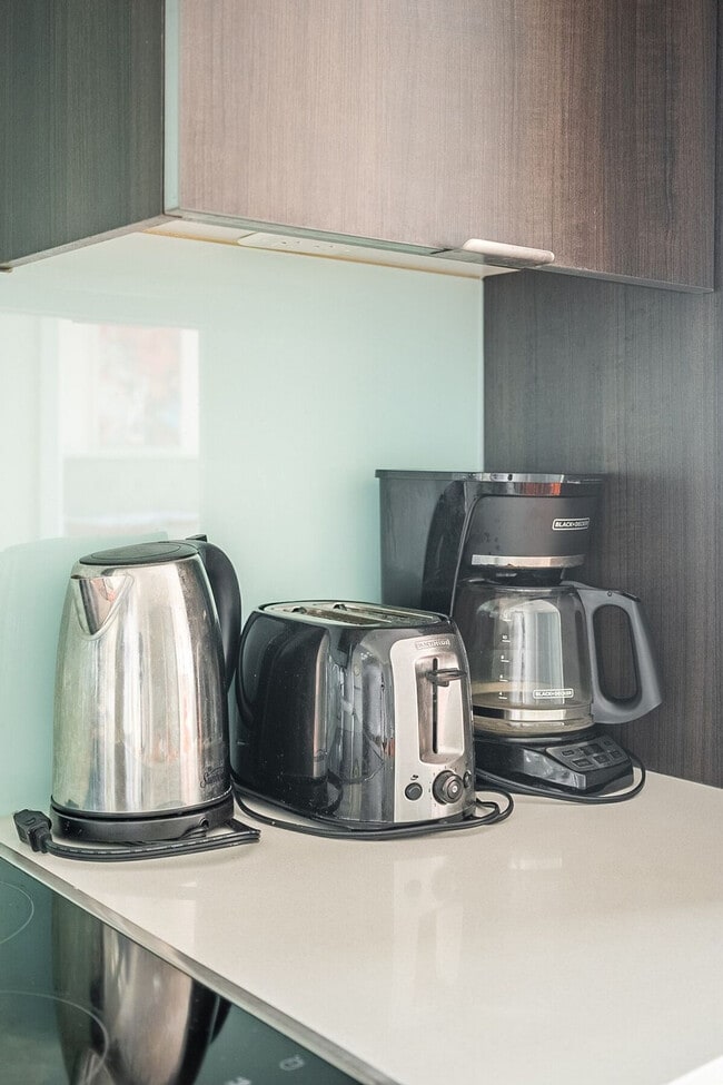 Photo du bâtiment - 250 Front St W