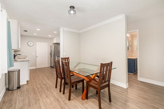 Foto del edificio - Port Orange 3 bed, 1.5 bath home directly ...