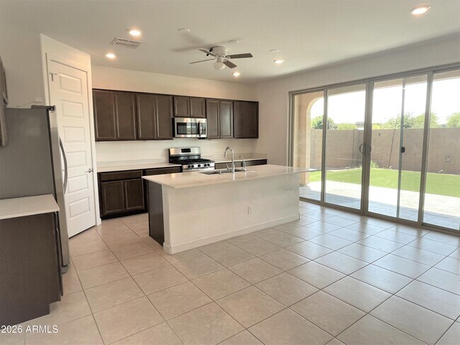 Foto del edificio - 1810 S Jesse Pl