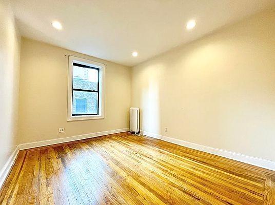 Foto del edificio - 2 bedroom in New York NY 10040