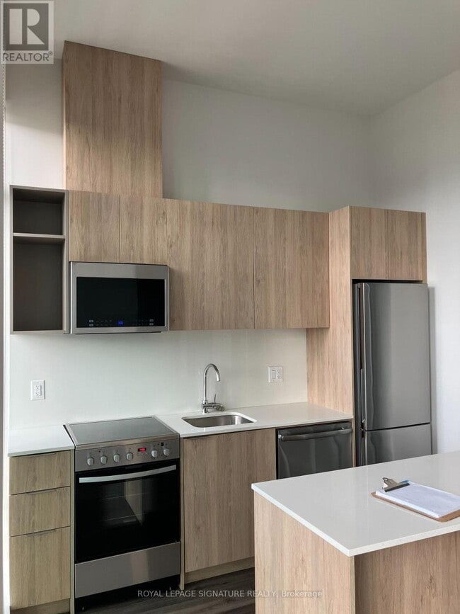 Building Photo - 25 Nicholas Ave