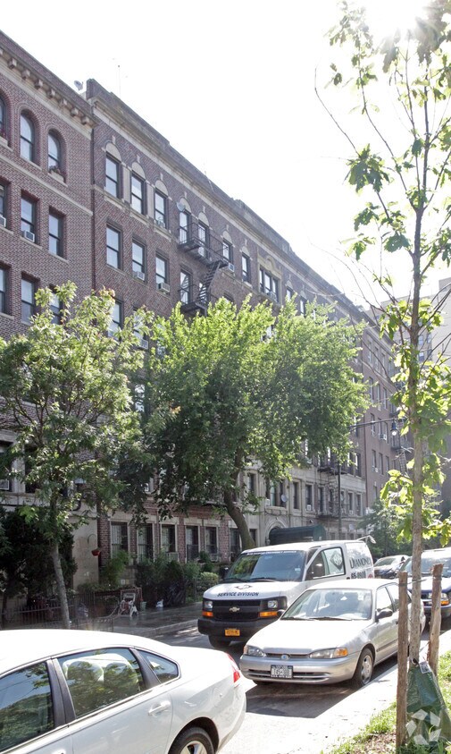 Foto del edificio - 95 Eastern Pky