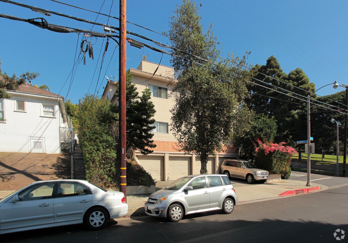 Foto del edificio - 305 Strand St