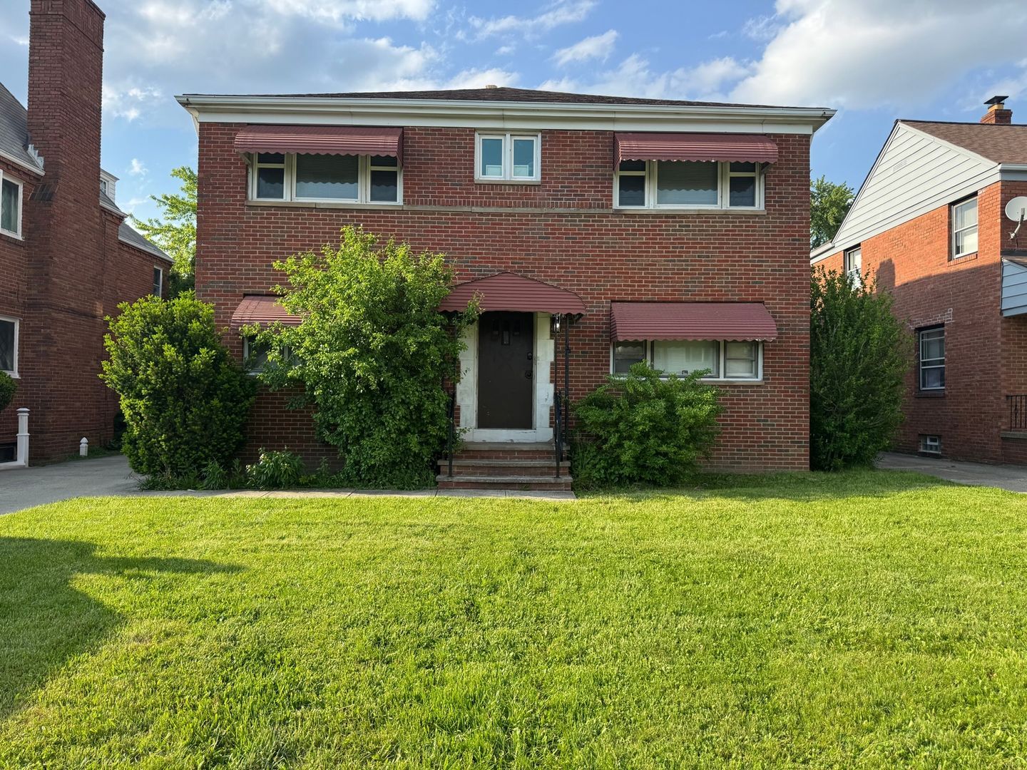 4023 Okalona Rd South Euclid, OH 44121 – photo 1 of 19