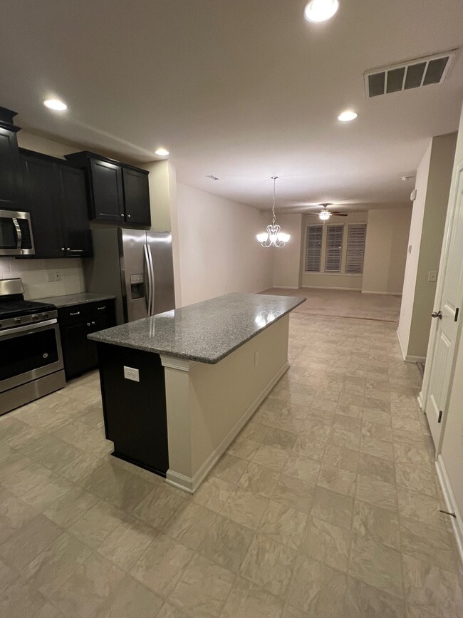 Foto del edificio - 6024 Kentworth Dr