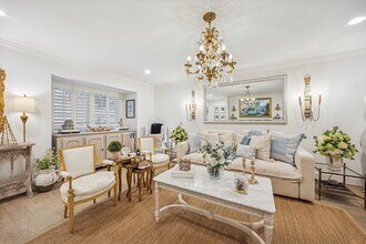 Building Photo - 5822 Doliver Dr