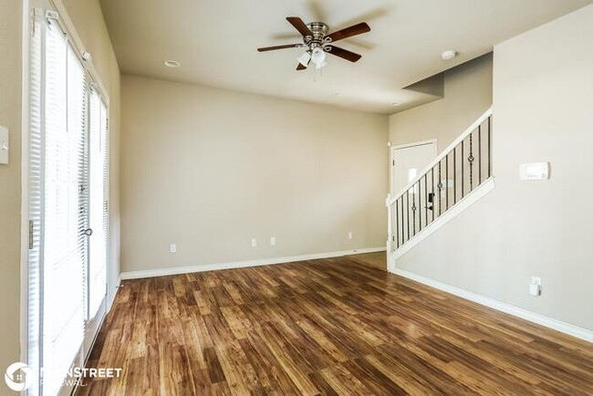 Building Photo - 13 Oak Plaza, San Antonio, TX 78216
