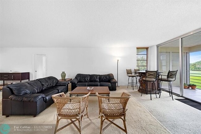 Building Photo - 901 Cypress Grove Dr