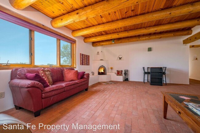 Building Photo - 4 br, 2 bath House - 5 Casa Del Oro Loop
