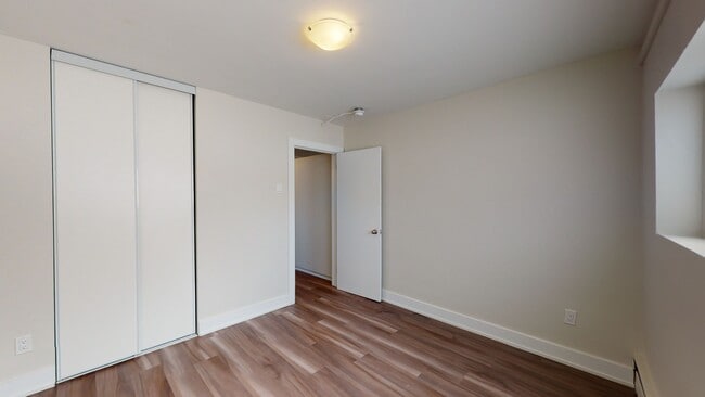 Building Photo - Westview