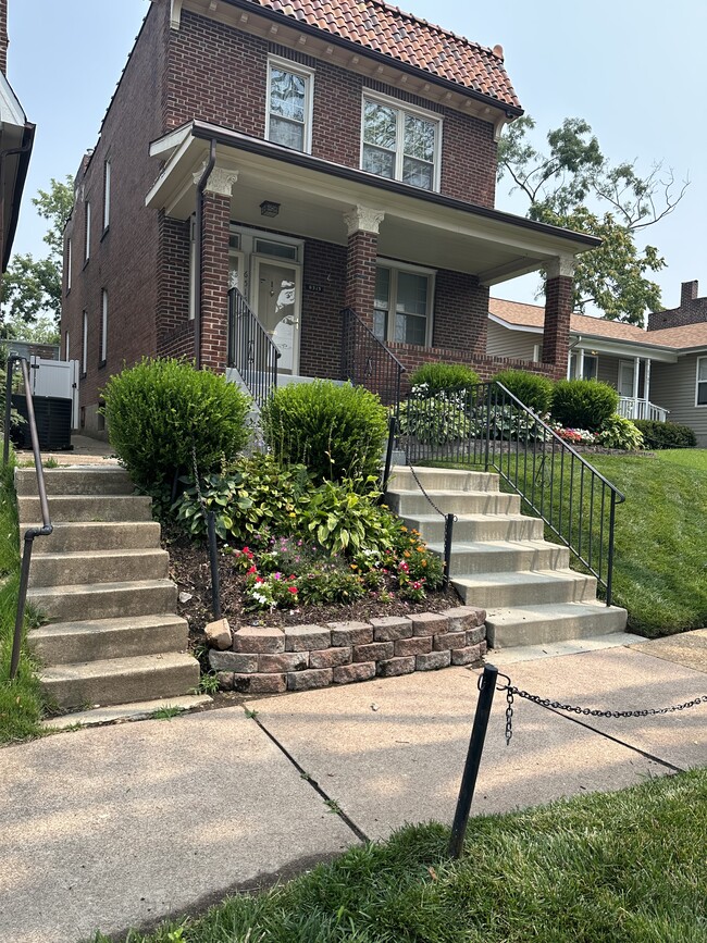 Building Photo - 6515 Bartmer Ave