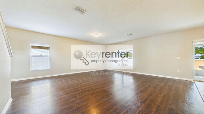 Foto del edificio - 14517 Dunrobin Dr