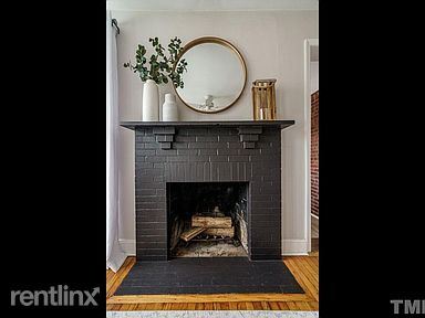 Foto del edificio - 2 br, 1 bath House - 620 E Whitaker Mill Rd