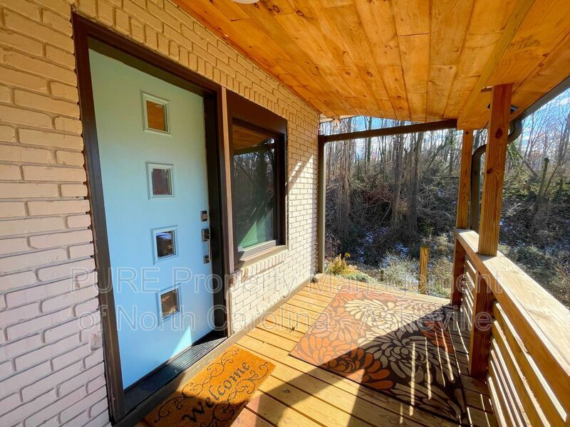 Primary Photo - 177 Houston Cir