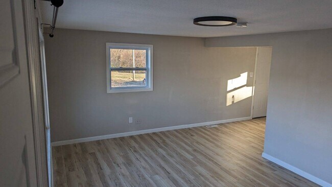 Building Photo - 1413 West Dr