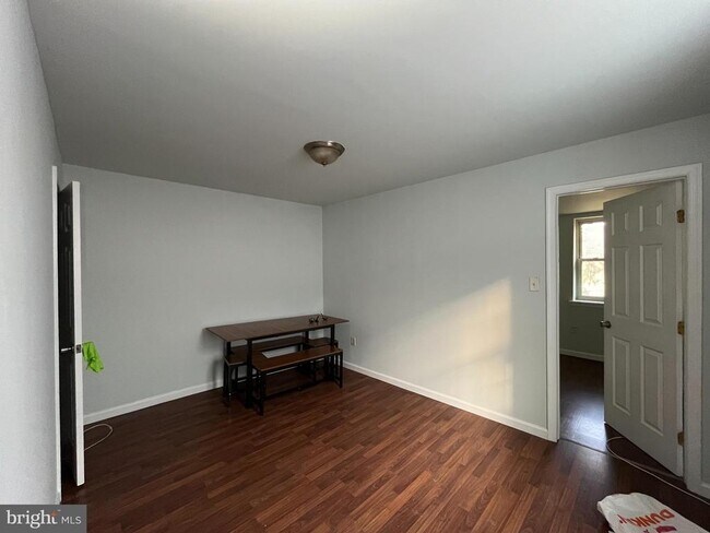 Foto del edificio - 425 N 41st St