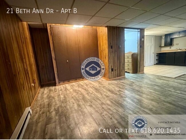 Building Photo - 21 Beth Ann Dr