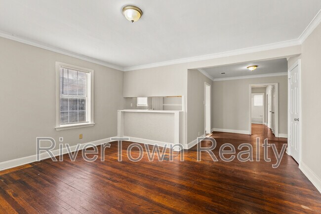 Building Photo - 1093 N Watkins St