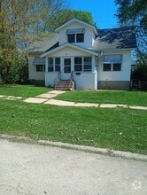 Building Photo - 107 N Rockford Ave