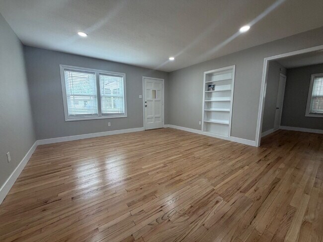 Foto del edificio - Fully renovated 2 bed 2 bath in the Medical District