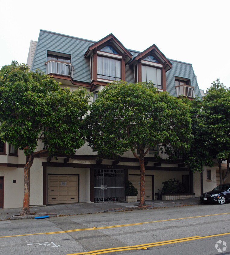 Building Photo - 371 25th Ave