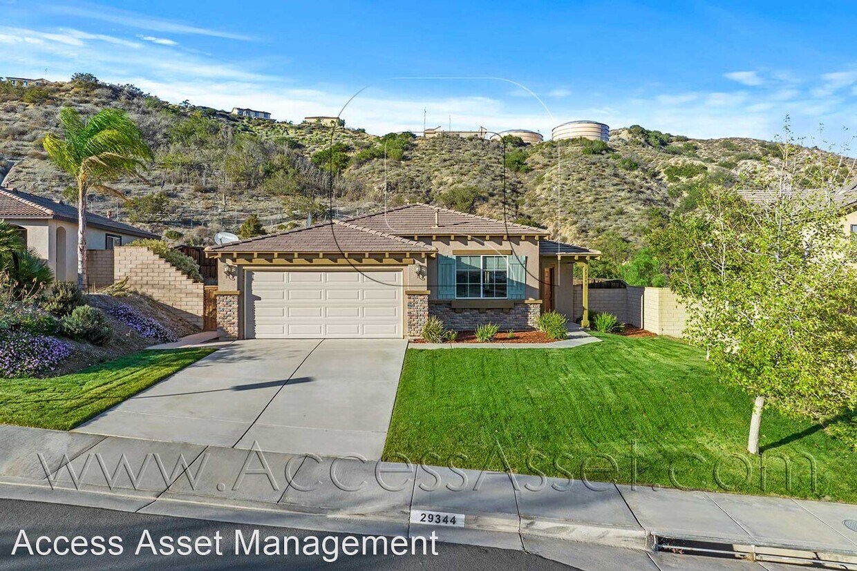 Foto principal - 4 br, 2 bath House - 29344 Gateway Dr