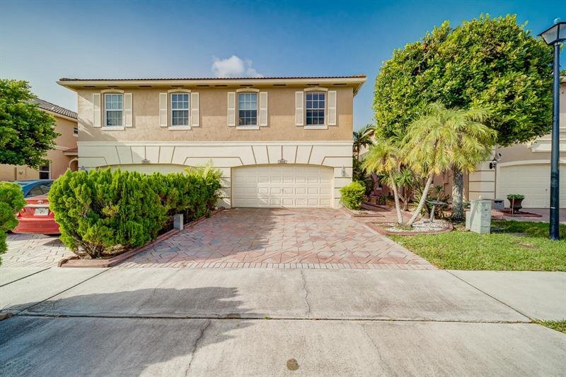 Foto principal - 3614 Lakewood Pl