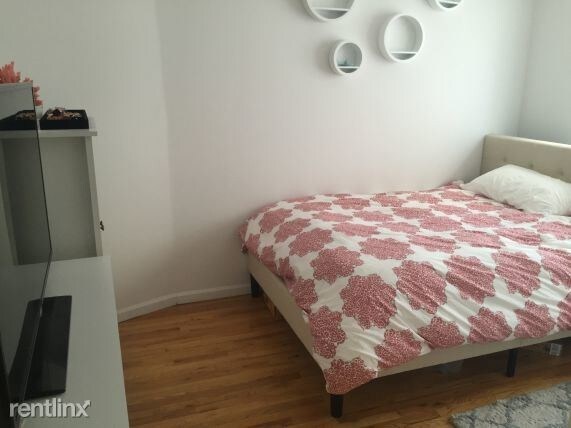 Foto principal - 434 E 72nd St