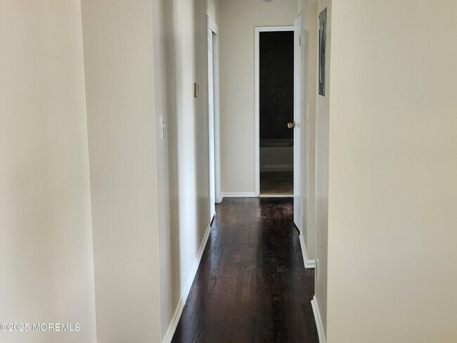 Foto del edificio - 94 Stonehurst Blvd